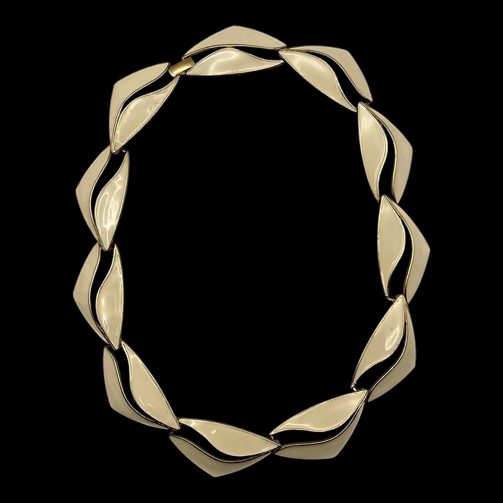 Vintage Trifari Art Deco Enamel Statement Necklace Cream Goldtone 17.5″