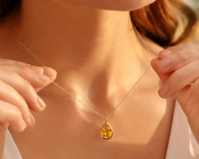 14K Gold Pear Cut Citrine Teardrop 2.50 Carat Elegant Solitaire Pendant Necklace
