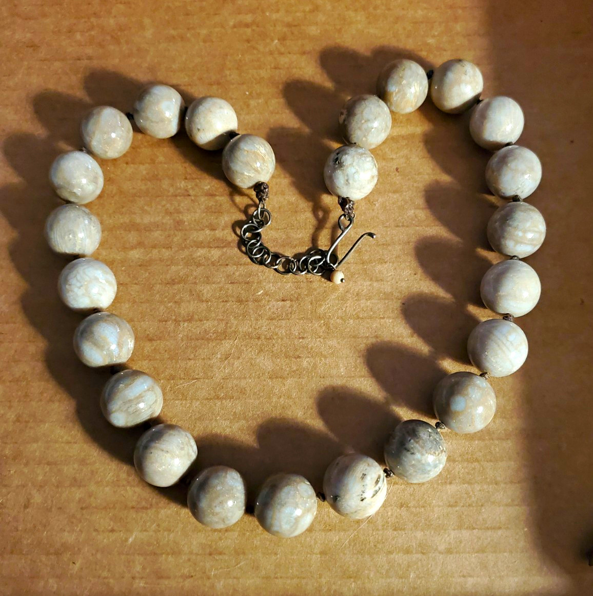 Beige Round Stone Beaded Necklace Ball/Bead Chain Hook Clasp Agate