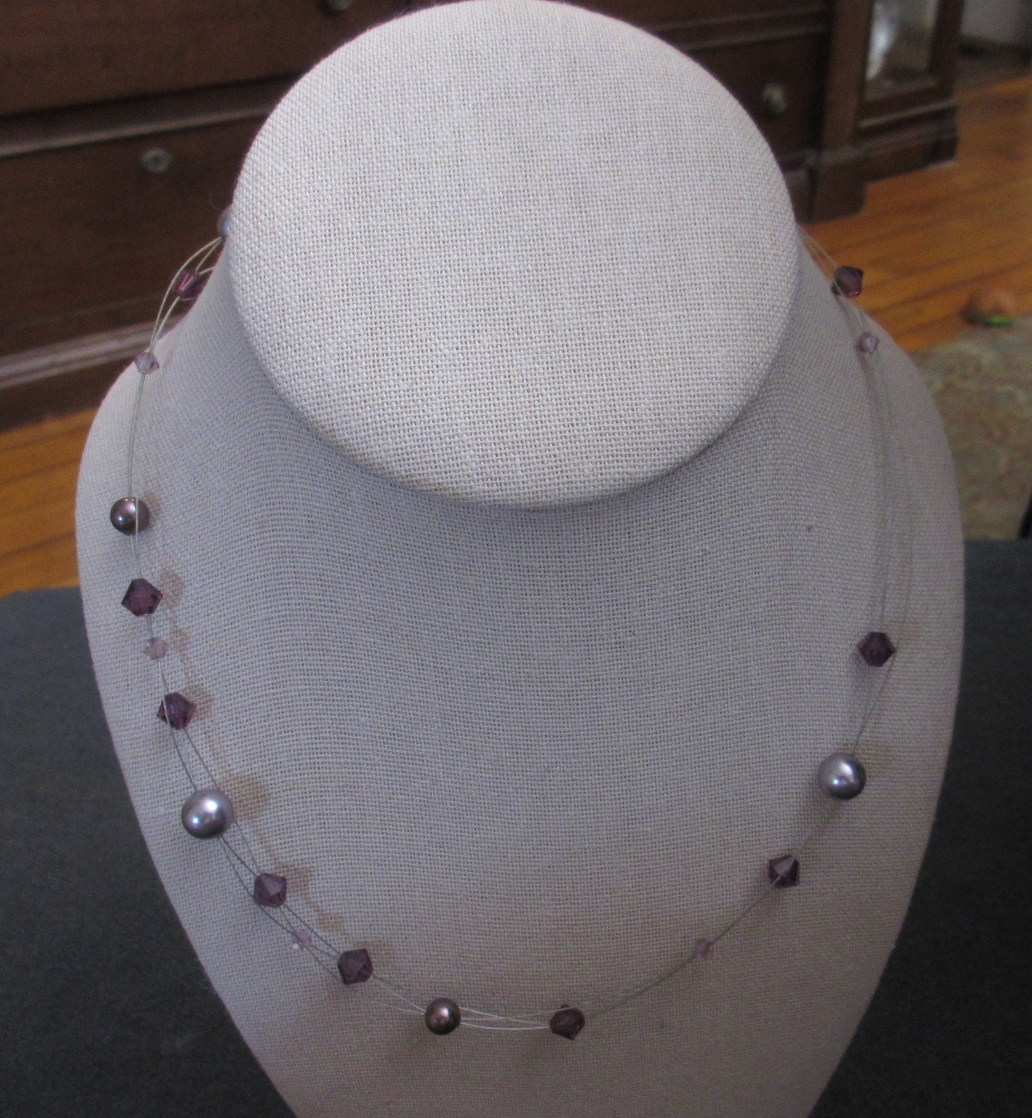 3 Strand Red & Metallic Floating Bead 17″ Necklace – Lobster Claw Clasp sjc
