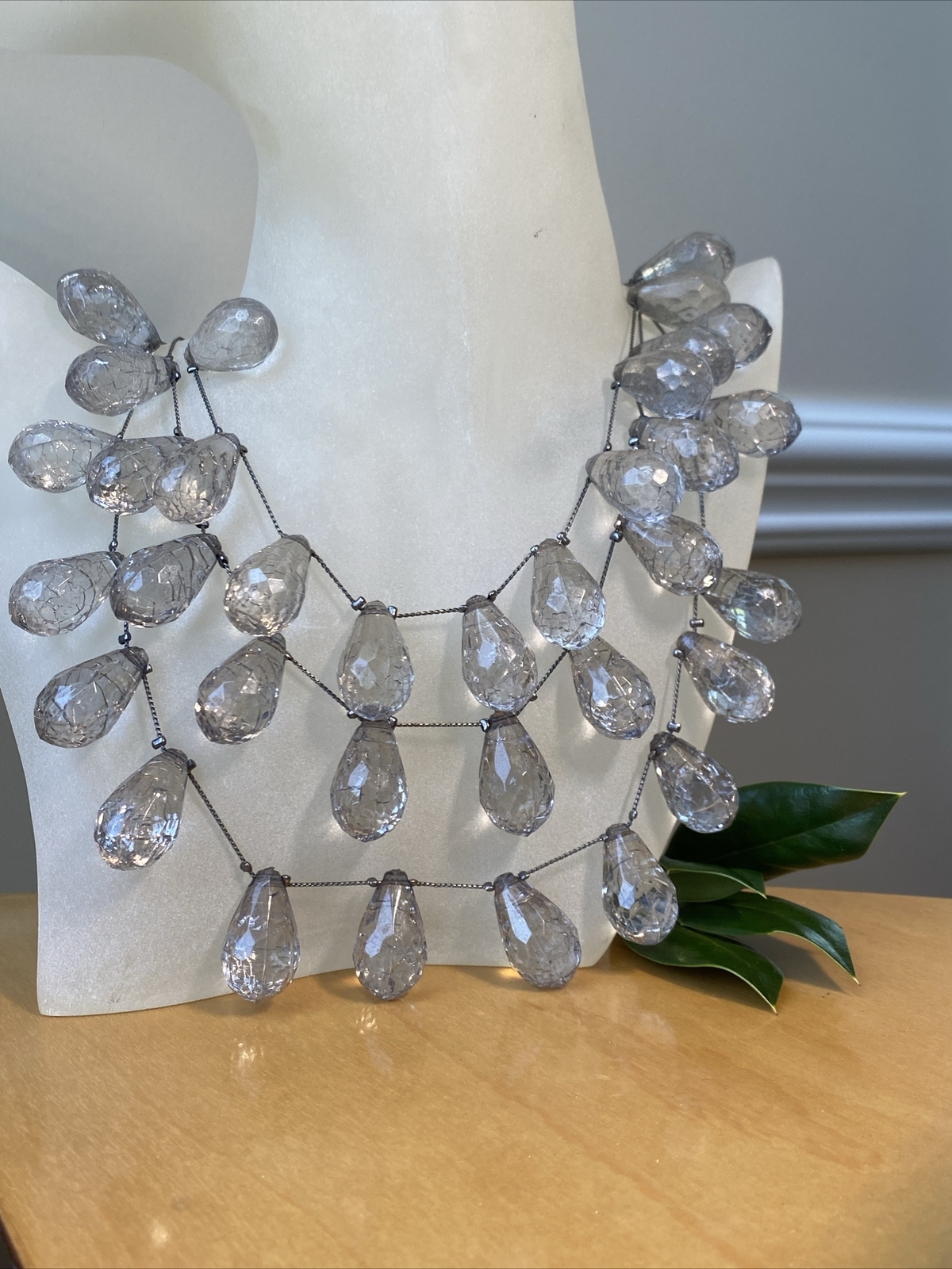 Vintage Clear Lucite Fringe Heavy Necklace Estate Jewelry Pre-Owned 18″+2″