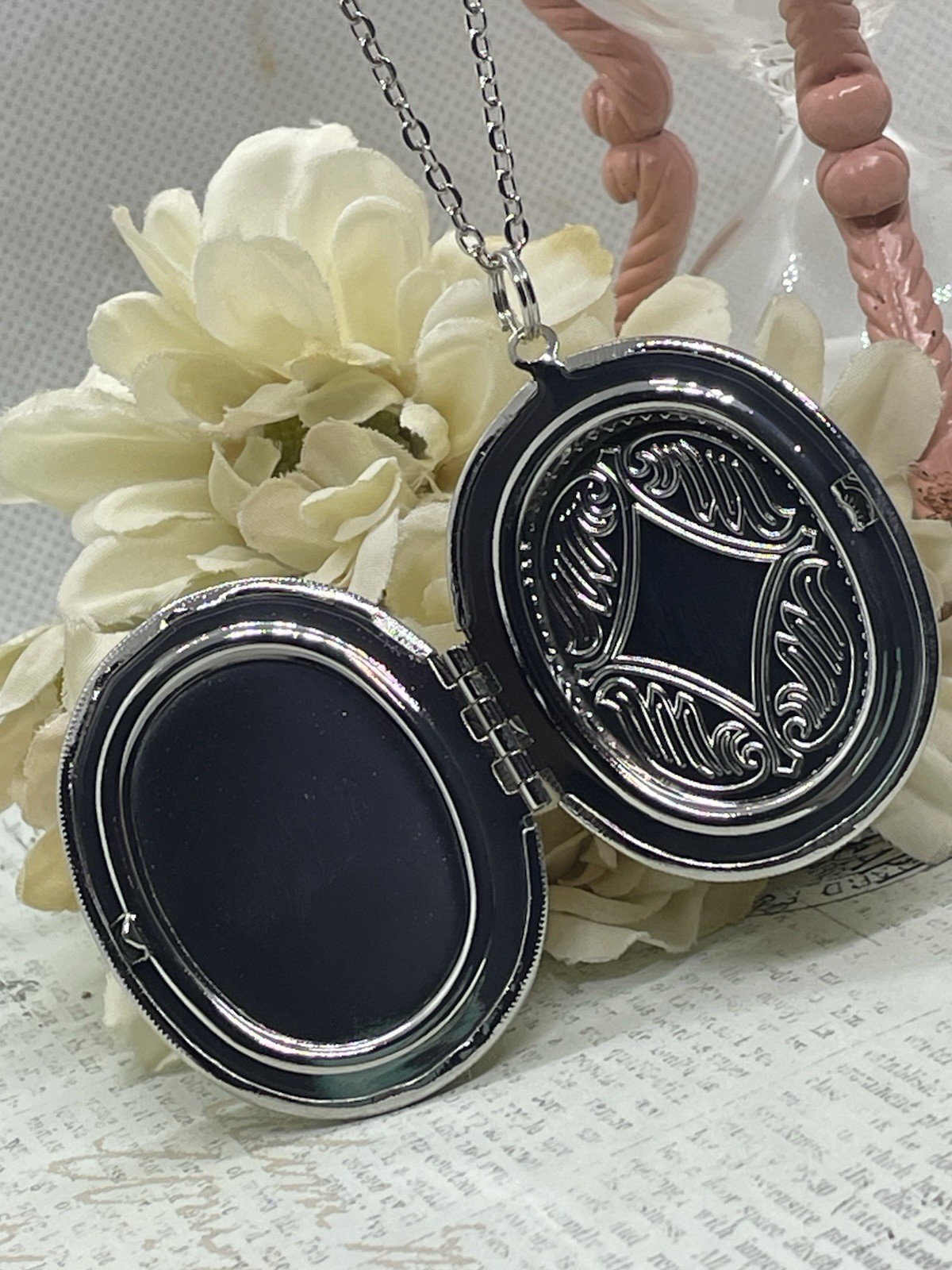 Silver Purple SCOTTISH THISTLE Scotland LOCKET NECKLACE CAMEO PHOTO CELTIC gift