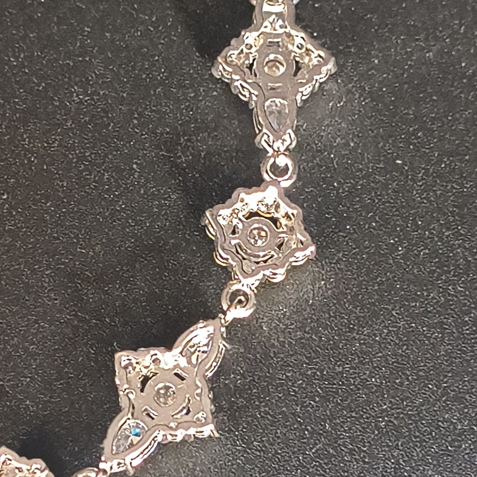 Silver Tone Round Link Chain Necklace Clear Simulated Crystal Rhinestone Lobster