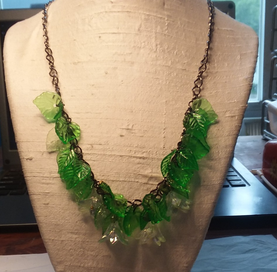 Gun Metal & Plastic Floral Necklace 07-01-2026