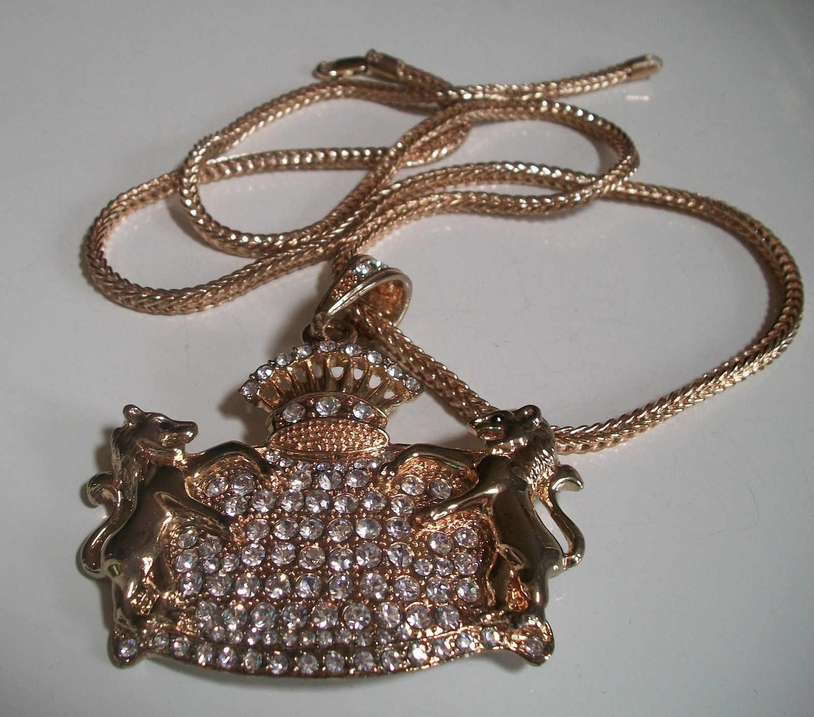 Men’s Fashion Dressy Hip Hop Gold Finish Crown & Lion Chain & Charm