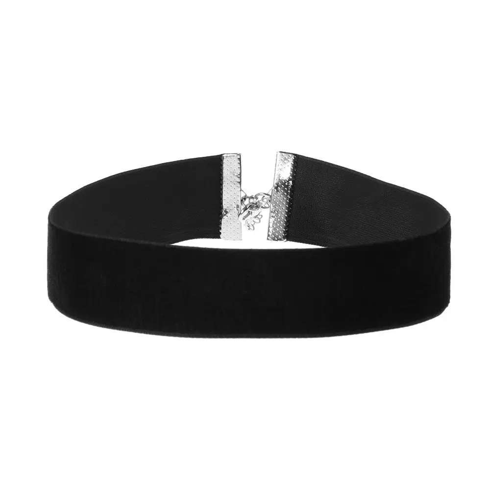 1Pcs Black Velvet Choker Necklace Gothic Punk Adjustable Women Jewelry