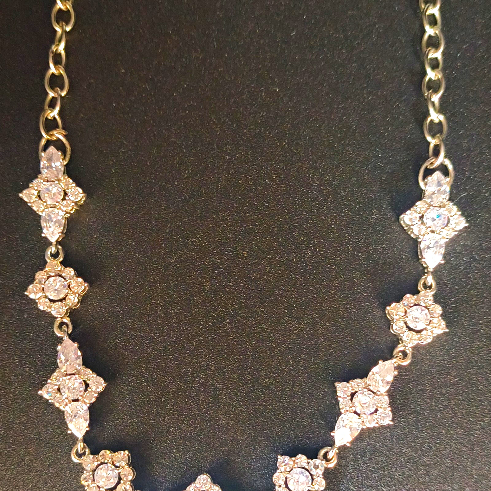 Silver Tone Round Link Chain Necklace Clear Simulated Crystal Rhinestone Lobster