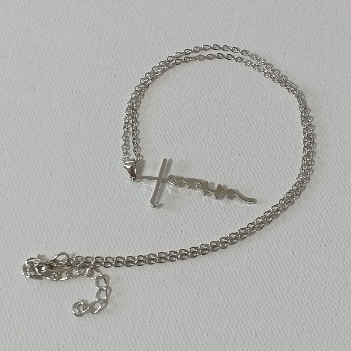 NWOT faith pendant One size Necklace Brass plated silver 18 in Length