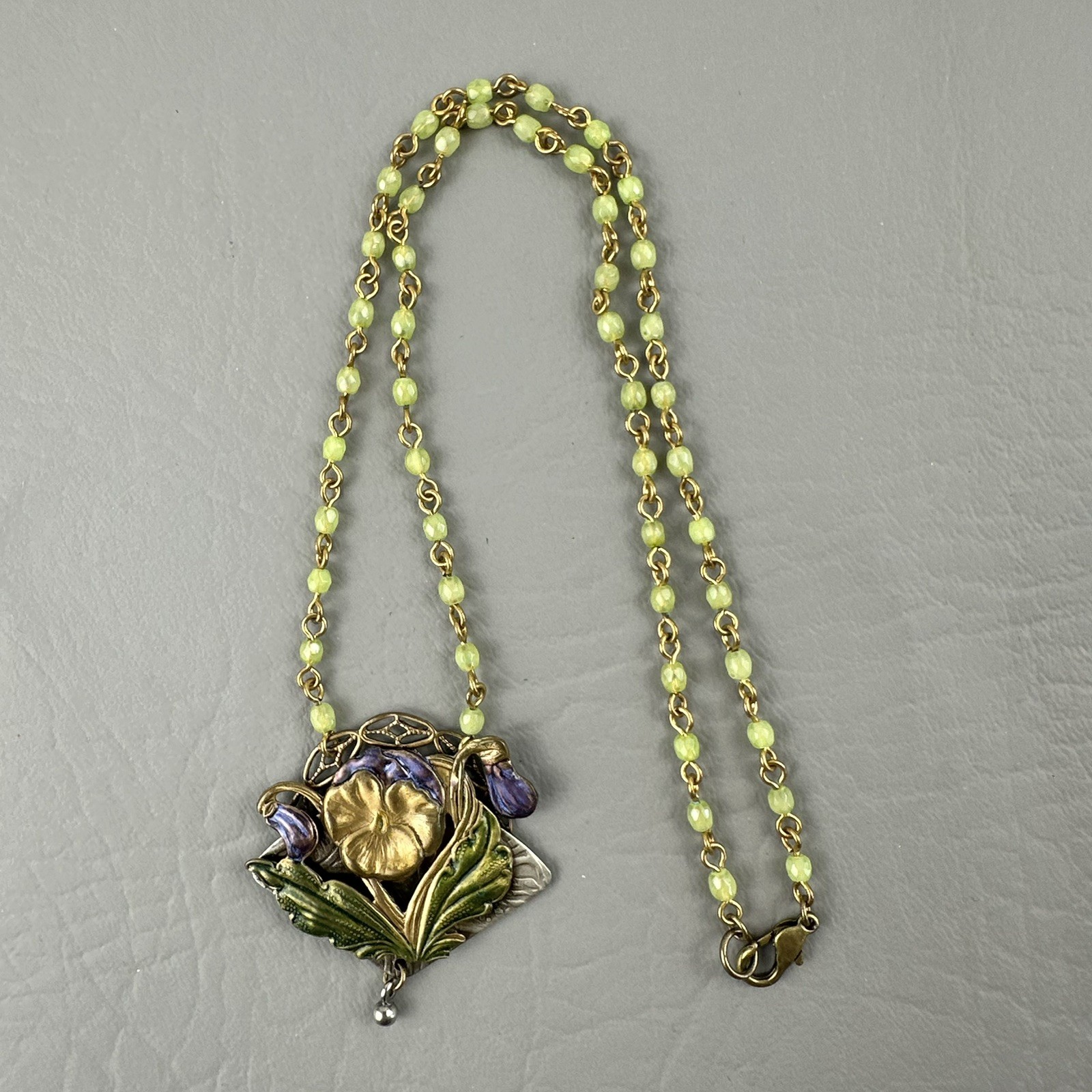 Art Nouveau Style Floral Necklace Green Beads Pansy Pendant Dainty 17″