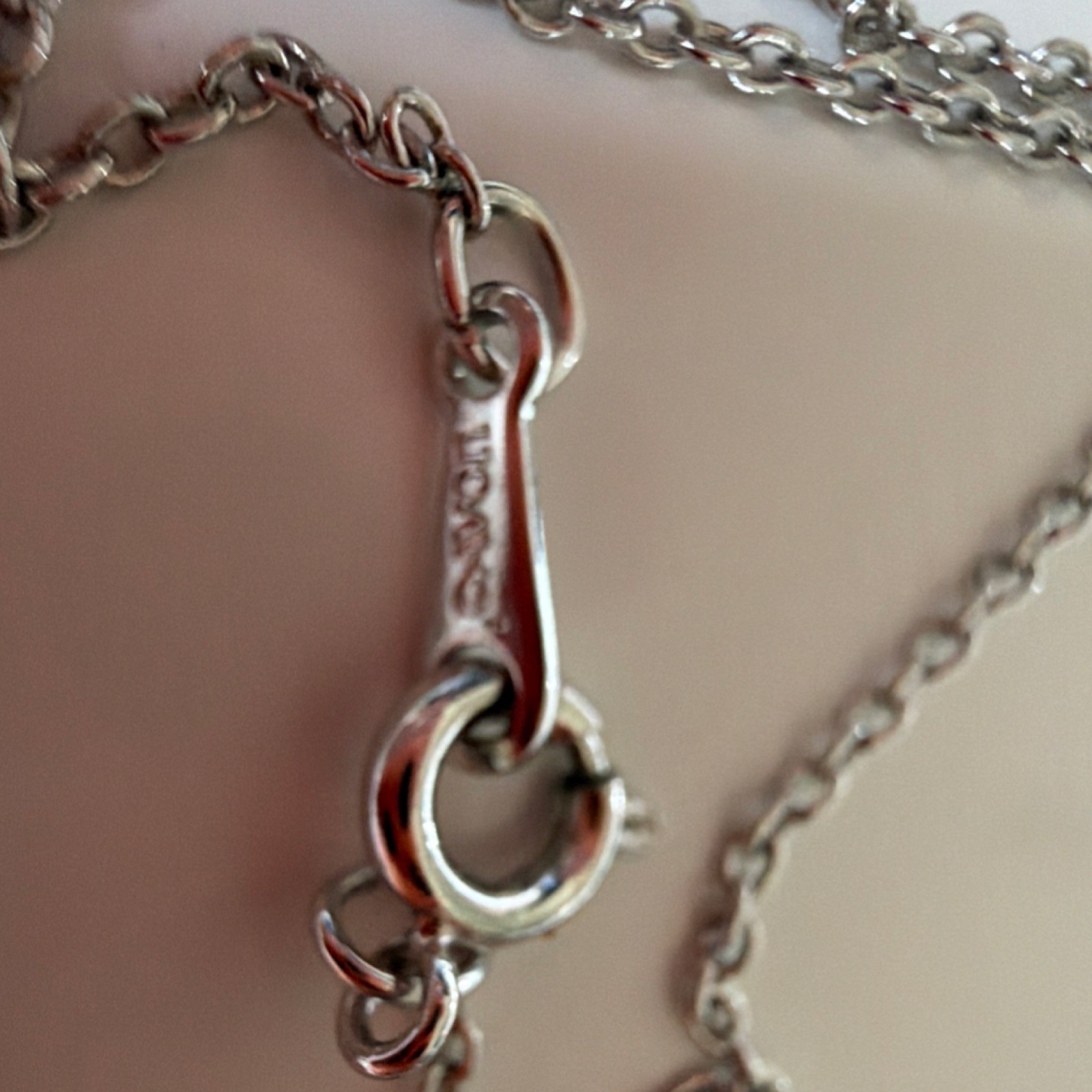A one Silver Tone Snowflake Charm Pendant Necklace Cable Chain Spring Ring 18in