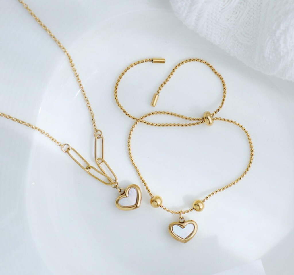 Women Girl Titanium Stainless Steel Seashell Heart Necklace 16-18″ Non Tarnish