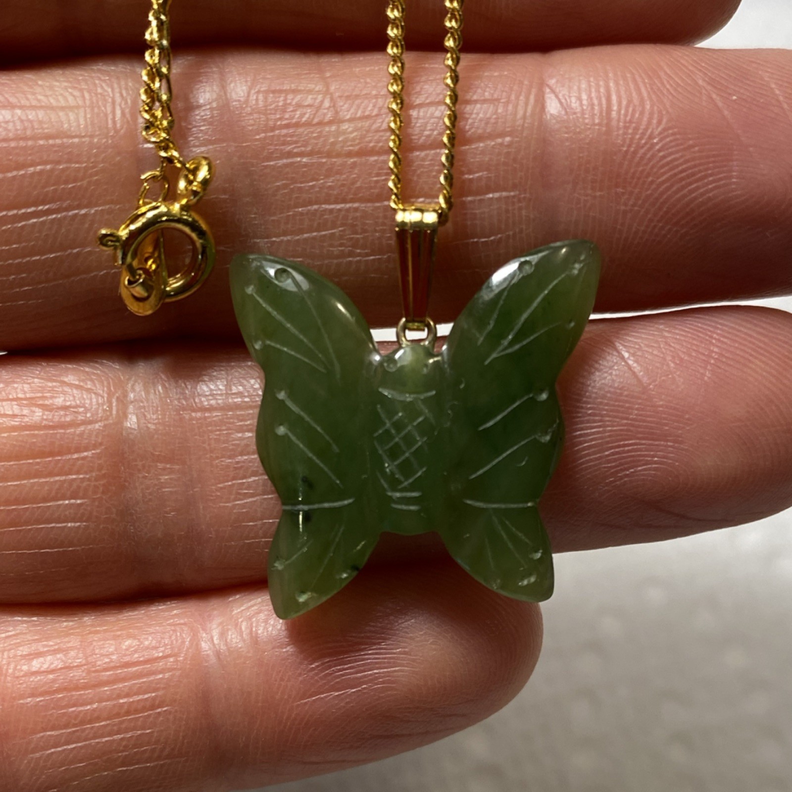 Gold Tone Metal Cable Chain Necklace Green Butterfly Jade Charm Pendant