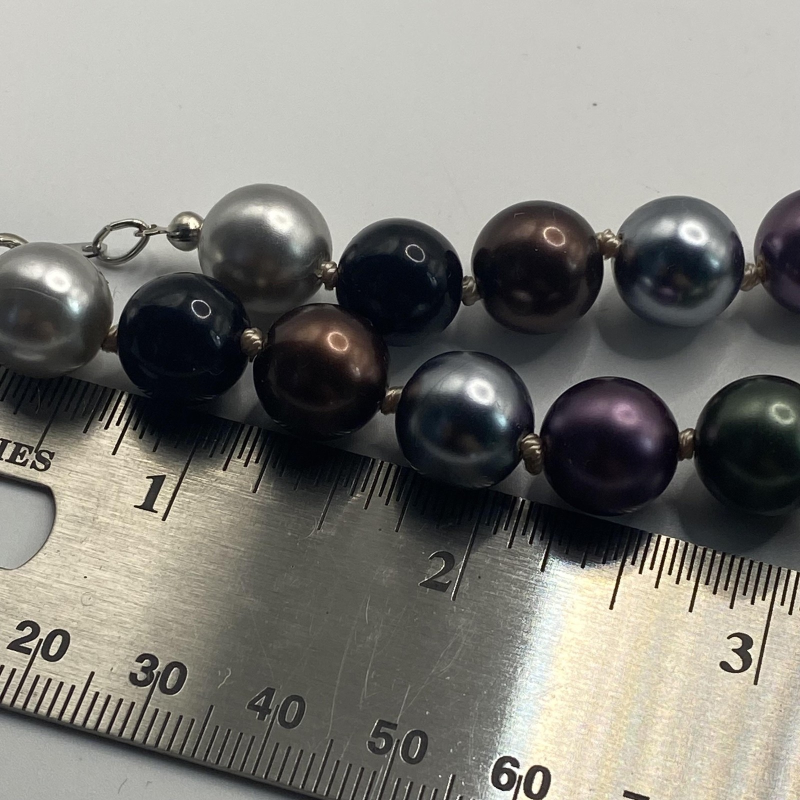 Multicolor Faux Pearl Beaded Womens Necklace Silver Tone Lobster Clasp 24 In