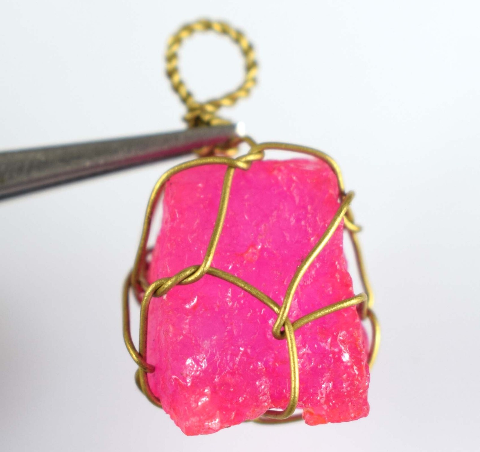Engagement Present 45.10 Ct African Pink Sapphire Natural Gems Rough Pendant