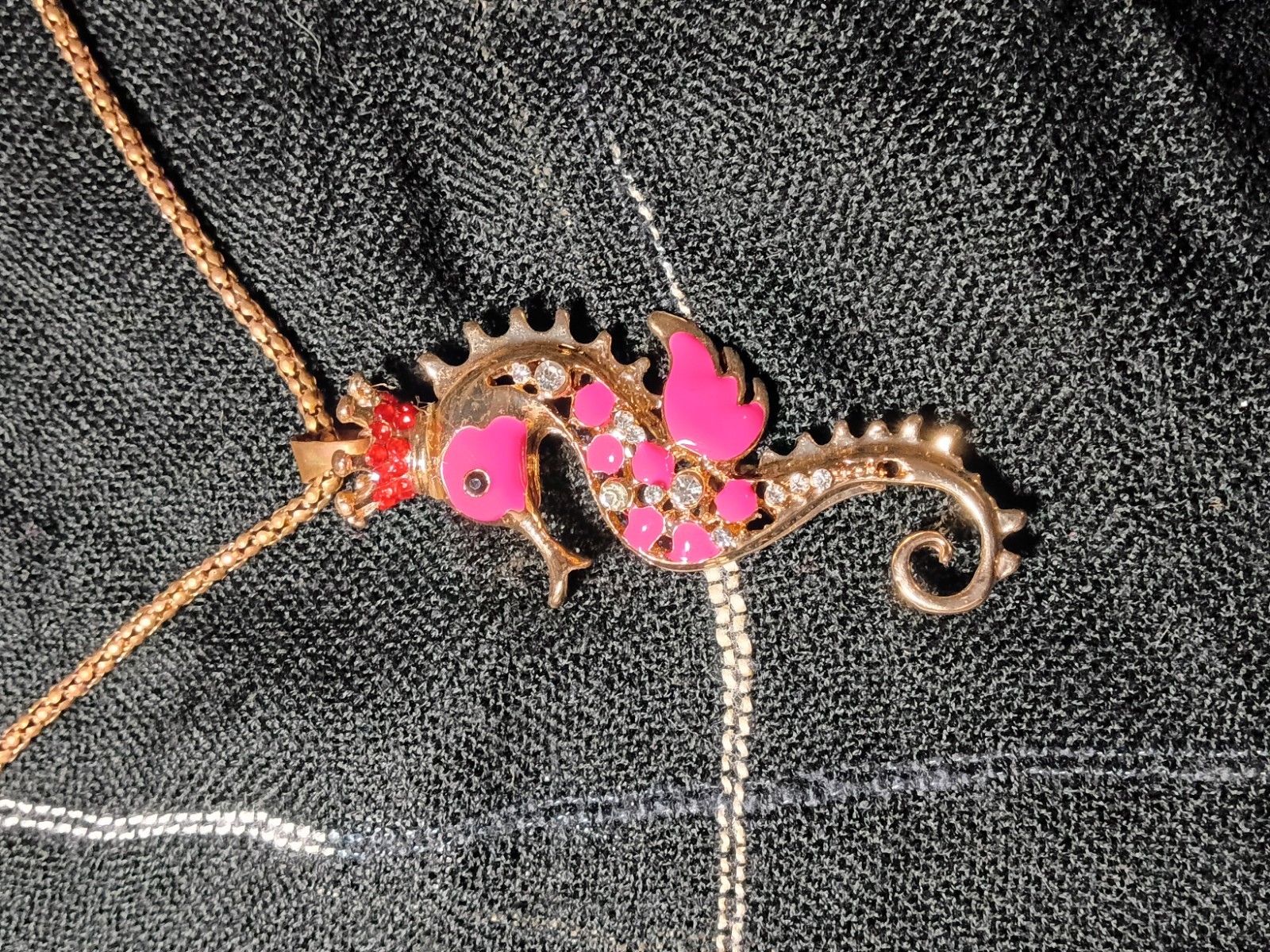 Betsey Johnson Gold Tone Pink Crystal Seahorse Charm Snake Chain Necklace Adj