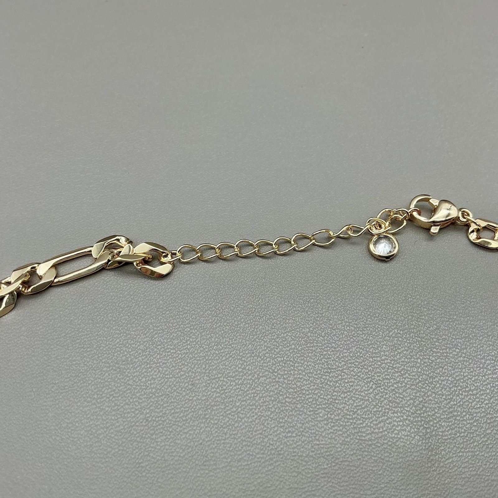 Necklace Gold Tone Figaro Chain Heart Initial Letter T Pendant Womens Jewelry