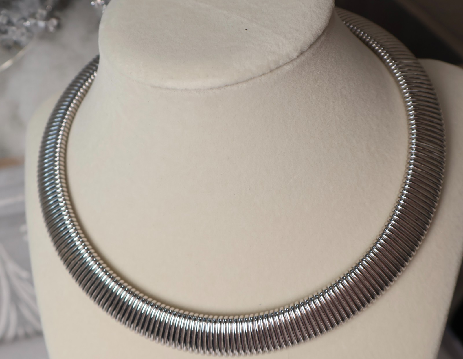 Vintage Monet Omega Necklace Silver Tone 17″