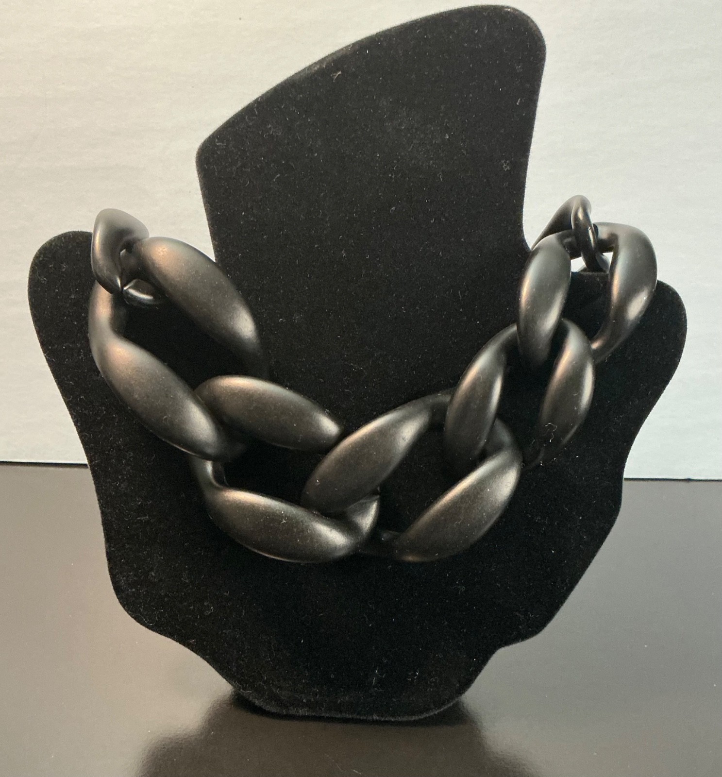 New Black Gold Chunky Necklace Mom Women Teen Jewelry Iridescent Cuban Link