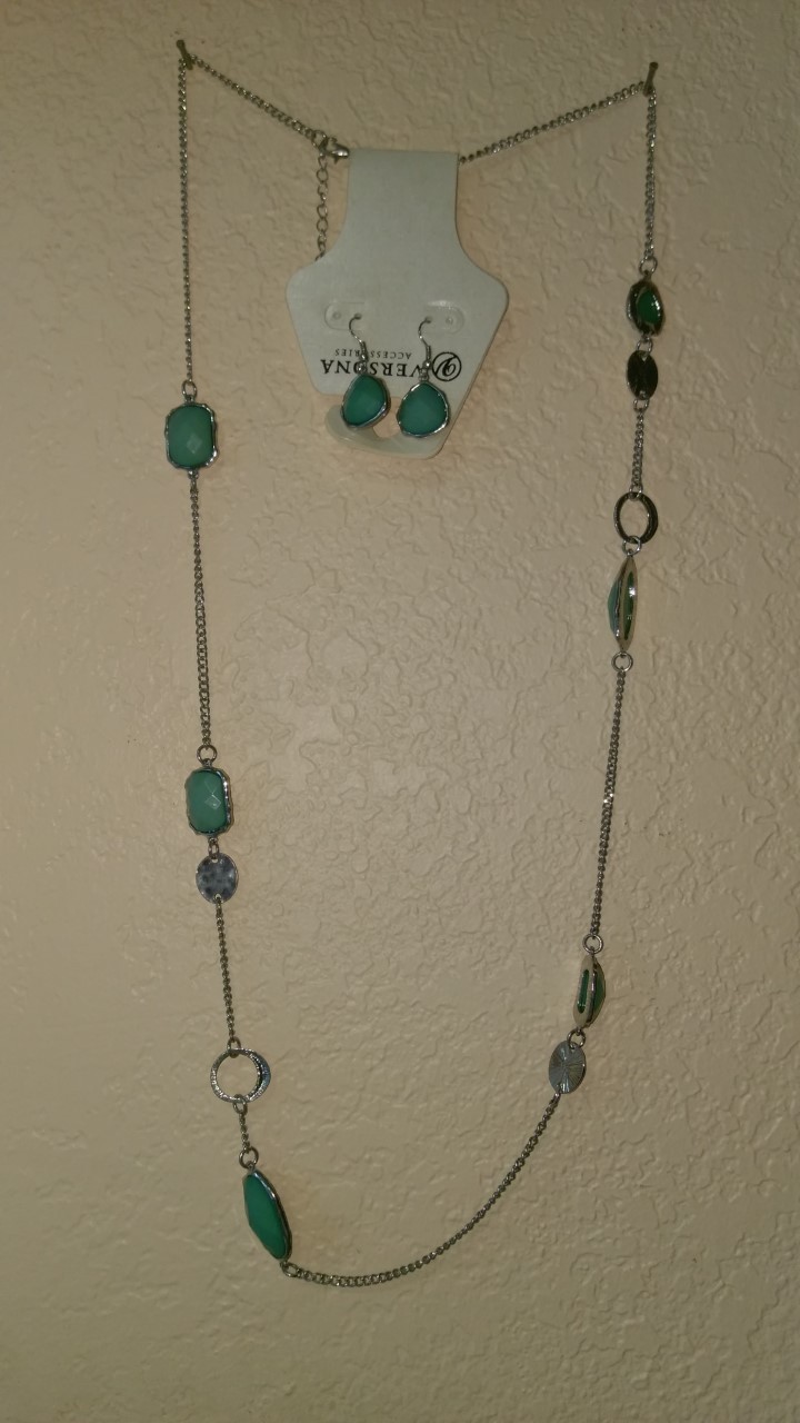 VERSONA turquoise stone long chain with earring pair.