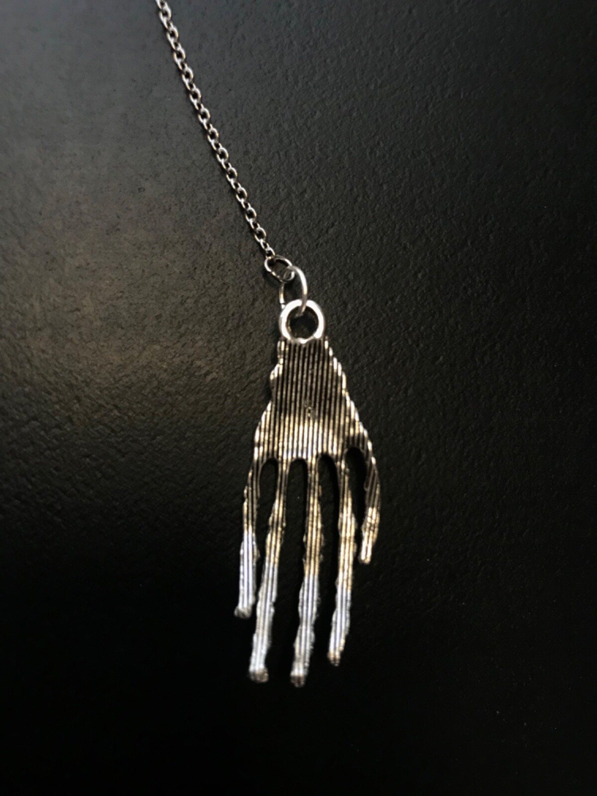 Santa Muerte pendulum Silver 7″ inch chain (Handmade with love) FREE SHIPPING
