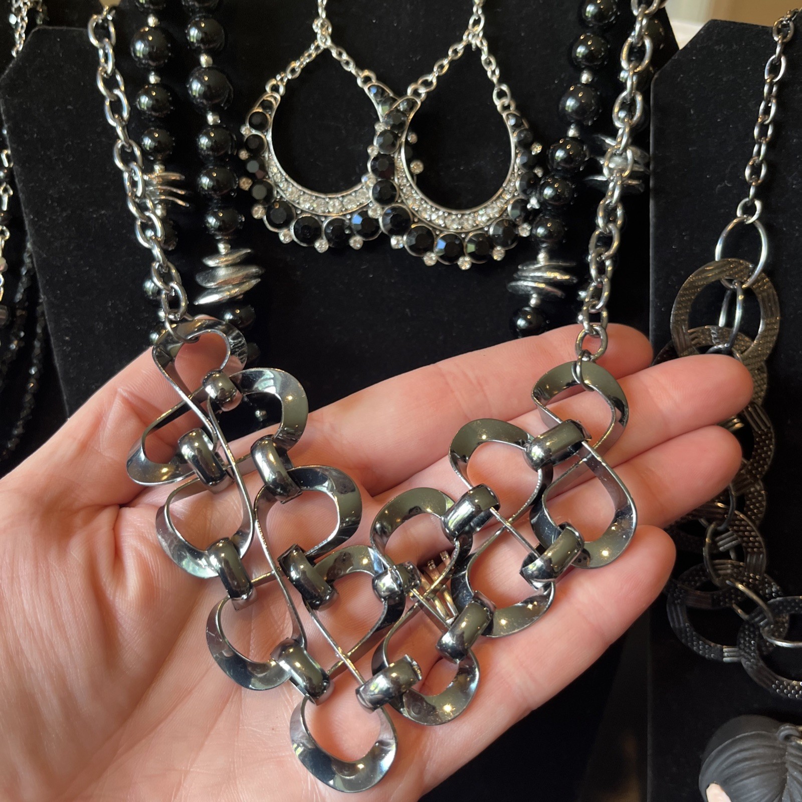 Jewelry Fashion lot Necklace Bracelet Earrings Estate Finds Bundle Bulk Women’s