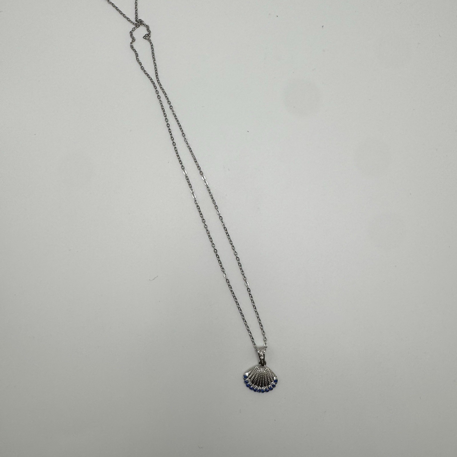 18 K White Gold Plated Steel Shell Necklace With Blue And Clear Cz Stones 18 In