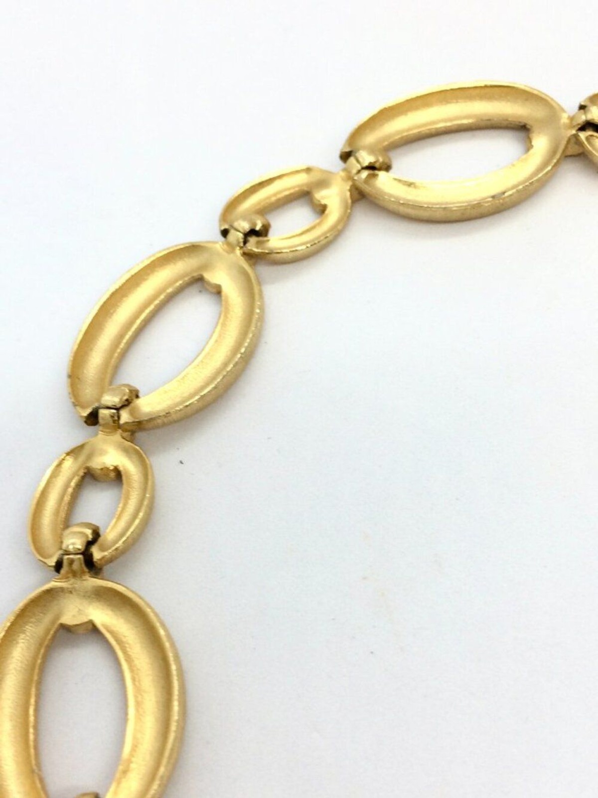 VINTAGE CHAIN NECKLACE Matte Brushed Gold Tone Rhinestone Accent Collar