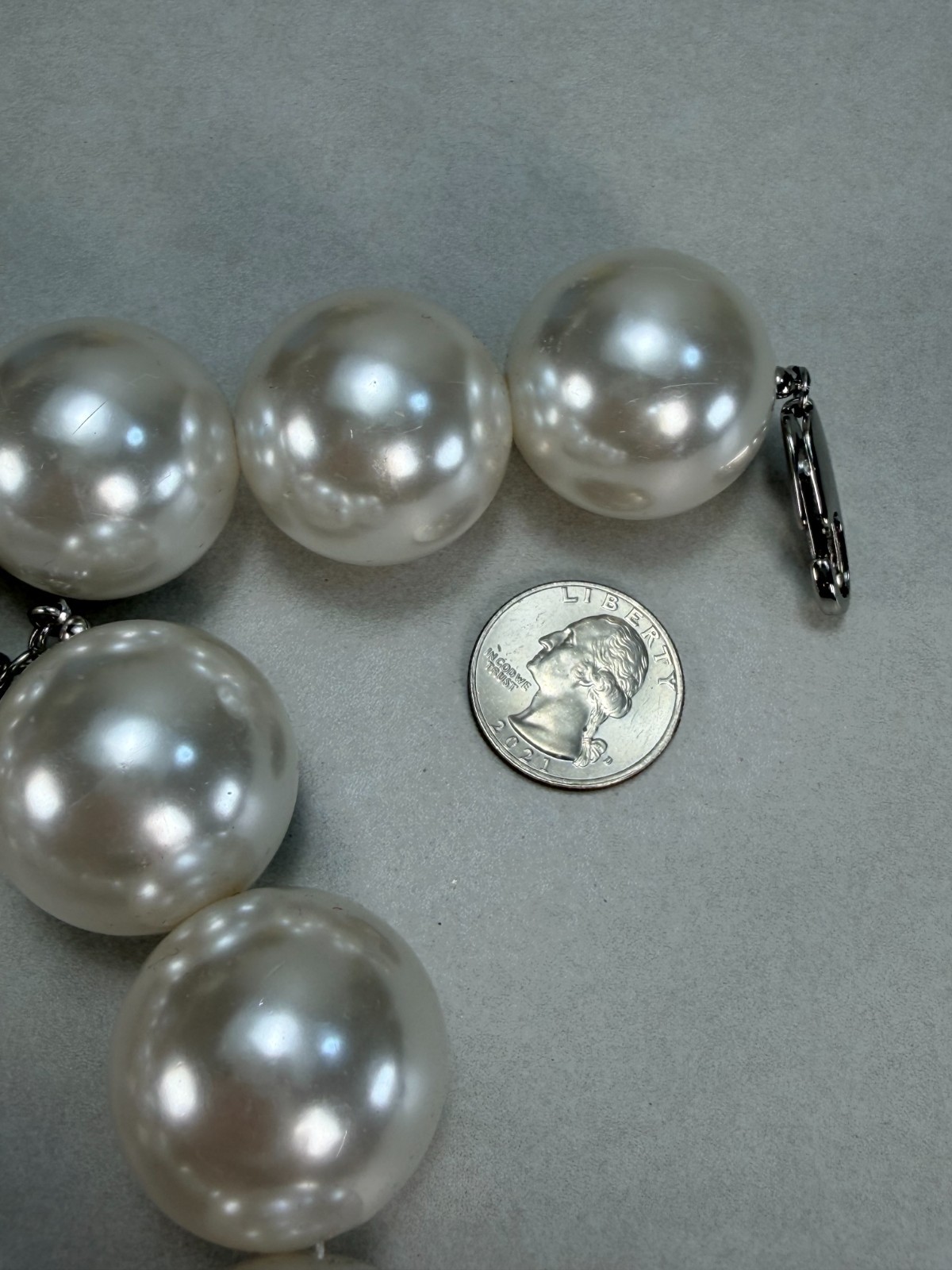 Zara Harry Lambert Disney OversizedBead Pearl Necklace Woman