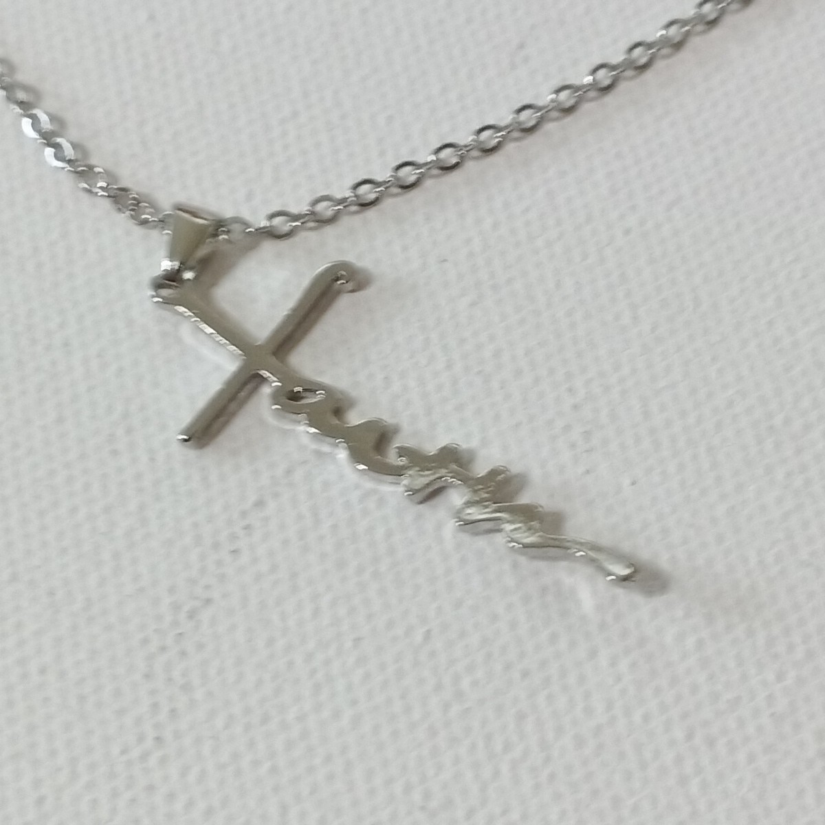 NWOT faith pendant One size Necklace Brass plated silver 18 in Length