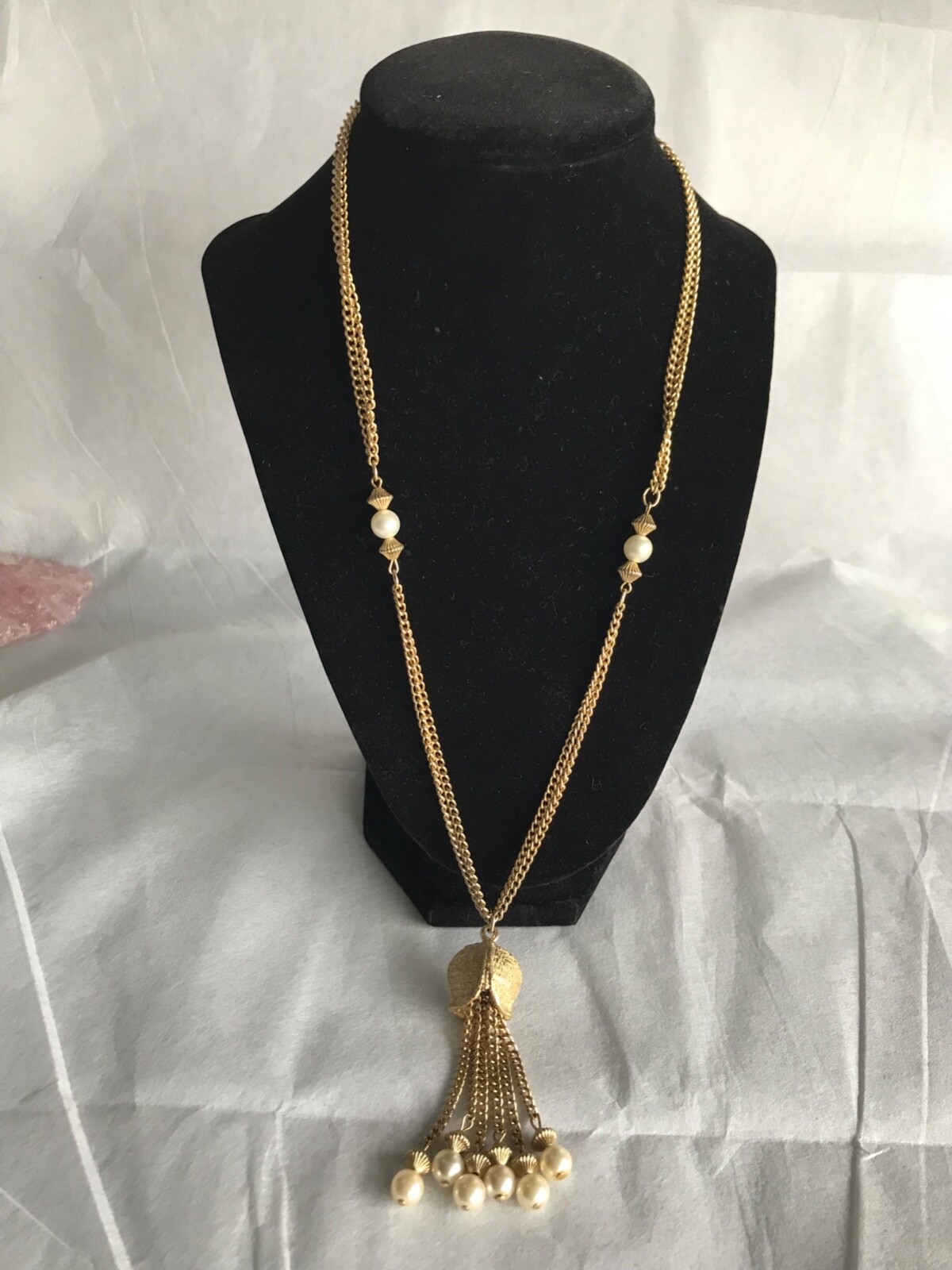 GOLD TONE NECKLACE WITH GLASS PEARLS, NO MARK, APP. 14″ LONG