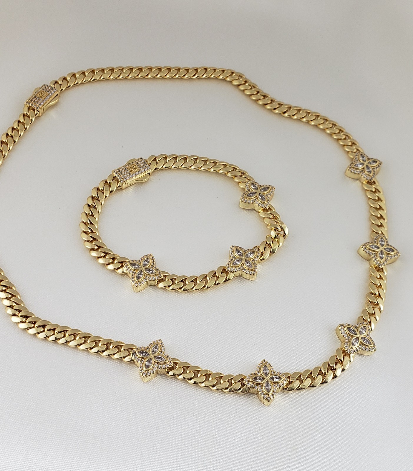 14K Gold Plated Cz Clover Flower Cuban Choker Chain Necklace And Bracelet Set