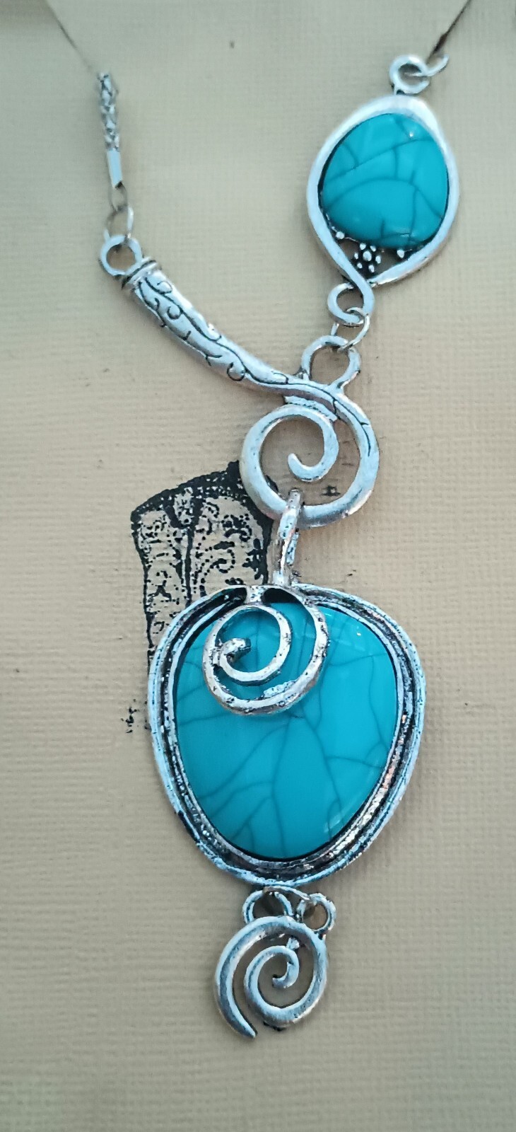 Western Bohemian Faux Silver And Turquoise Beautiful Necklace 18″