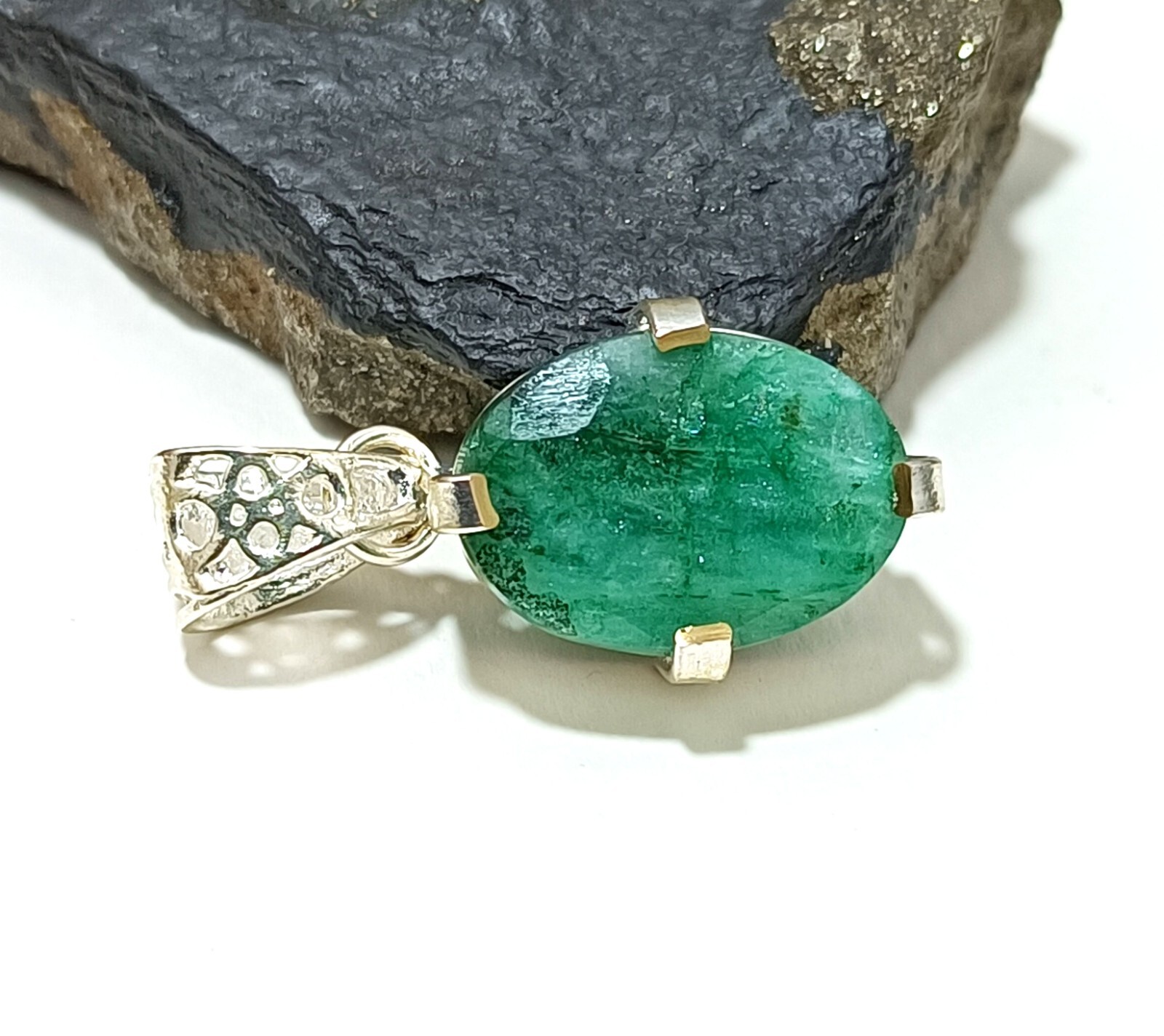 Certified 24.35 Ct Natural Emerald 925 Solid Silver Oval Cut Pendant Gemstone