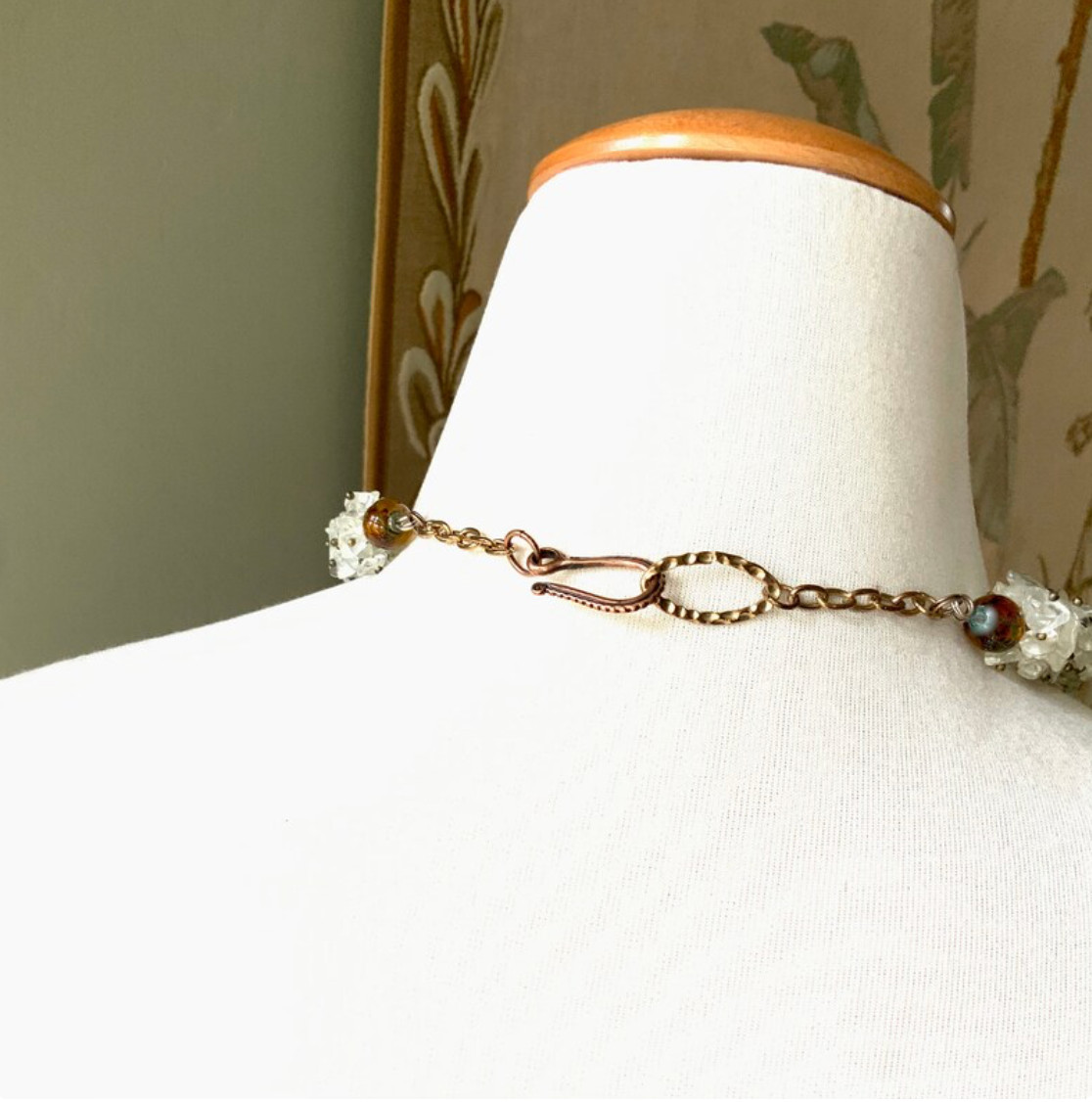 Cluster necklace quartz crystal choker natural stone beaded polka dot statement