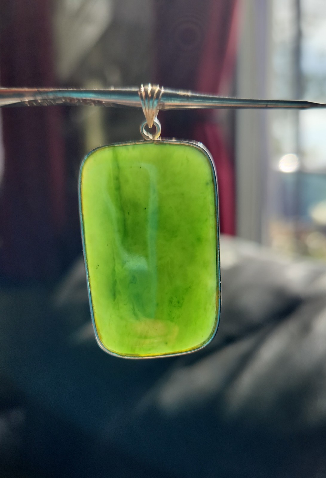 Nice Green Stone Pendant Marked .925 Silver Setting 1 1/2″ Thin Stone Unknown