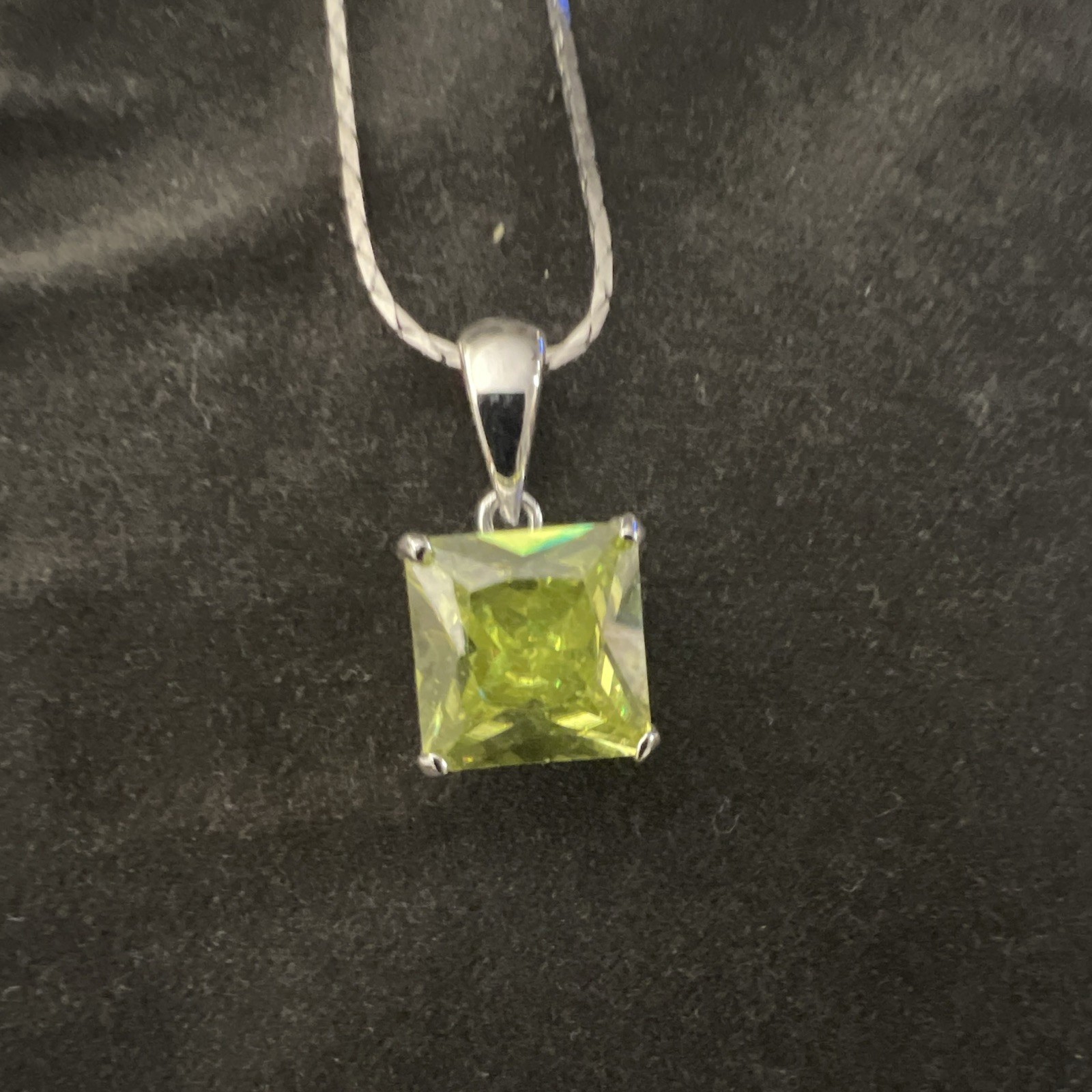 Silver Tone Snake Chain Necklace Square Green Gemstone Pendant Prong Set