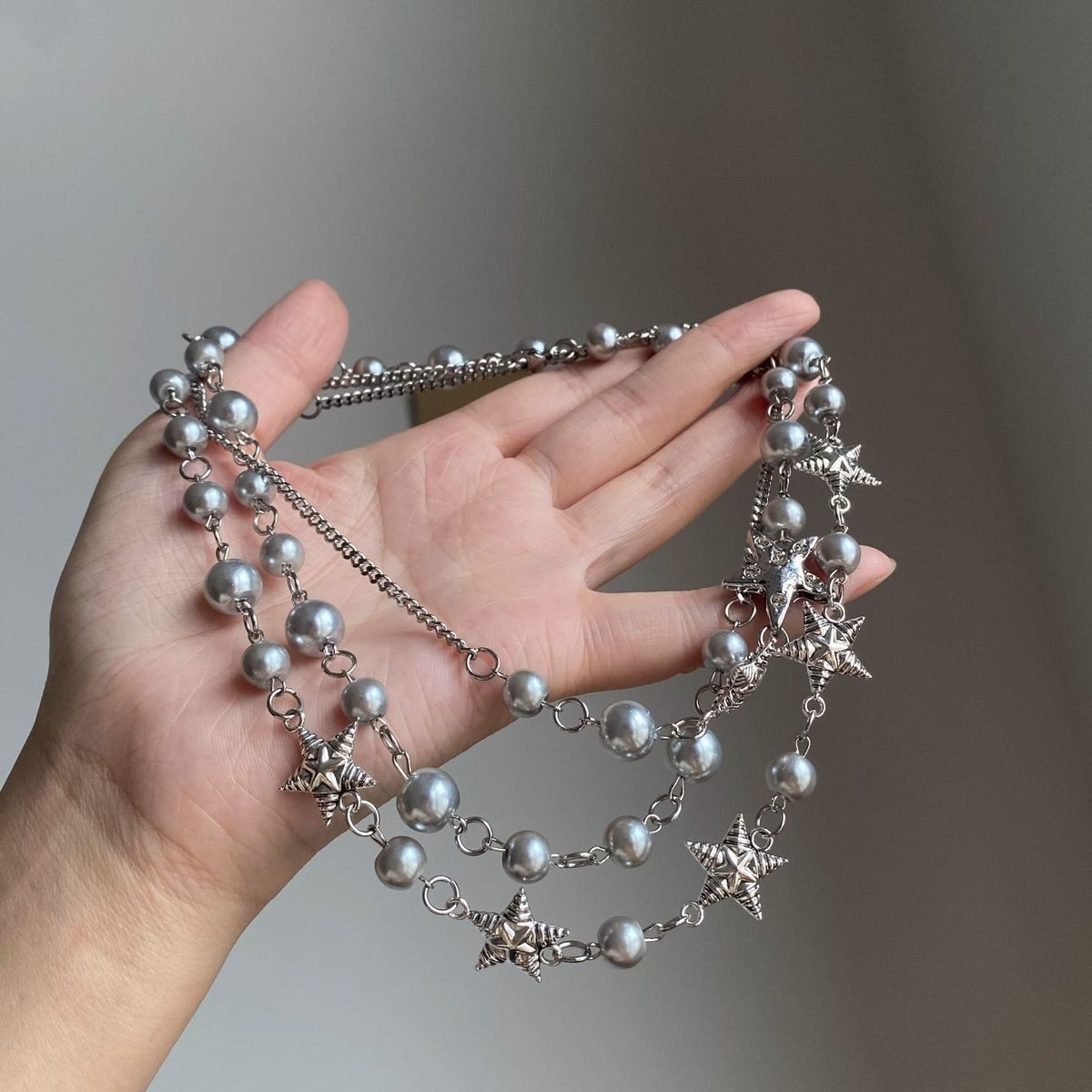 Double-layered beaded five-pointed star necklace