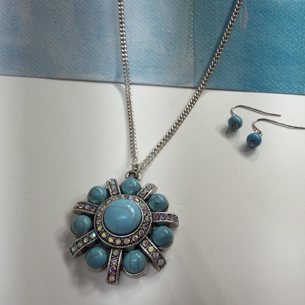 Silver Tone Snake Chain Necklace Round Turquoise Crystal Rhinestone Pendant
