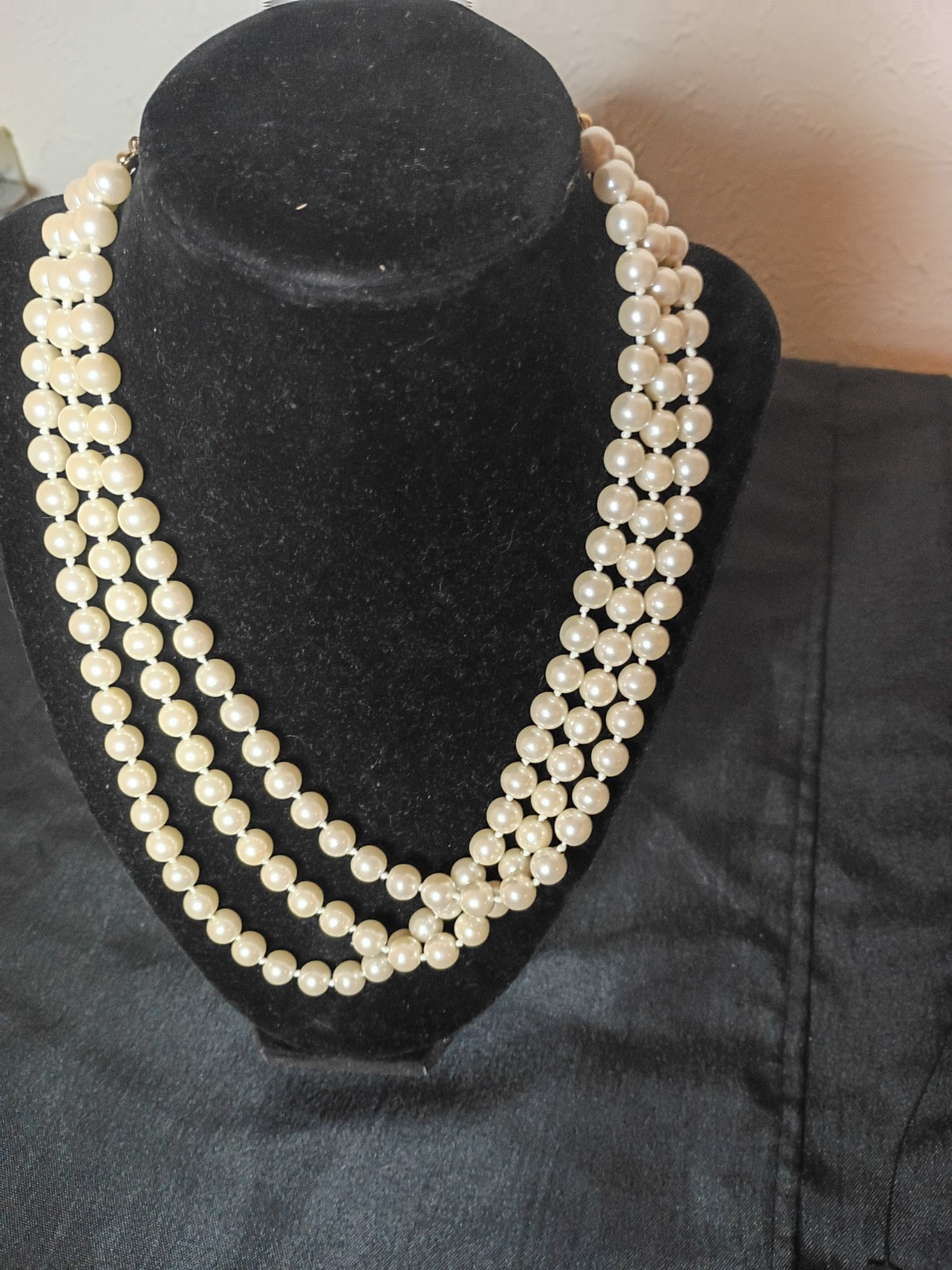 Pearl Necklace With An Extender