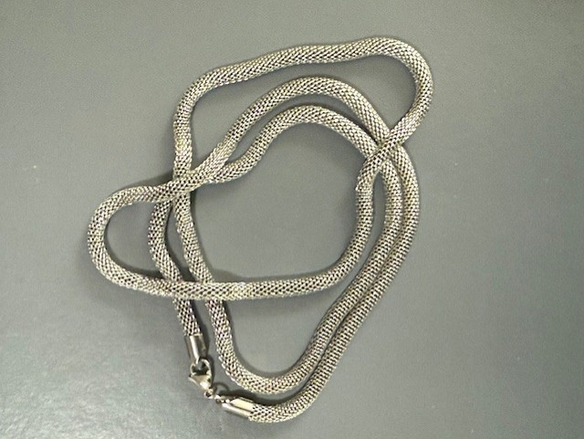 3.3mm Stainless Steel Popcorn Mesh Chain 29 Inch Unique
