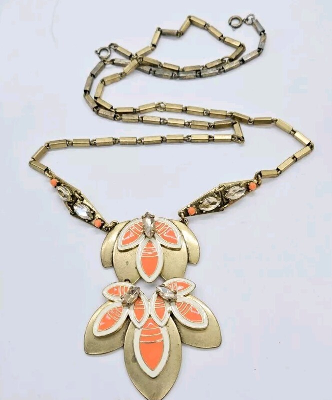 Stella & Dot Necklace Gold Tone Coral Hibiscus Flower Adjustable 32 in