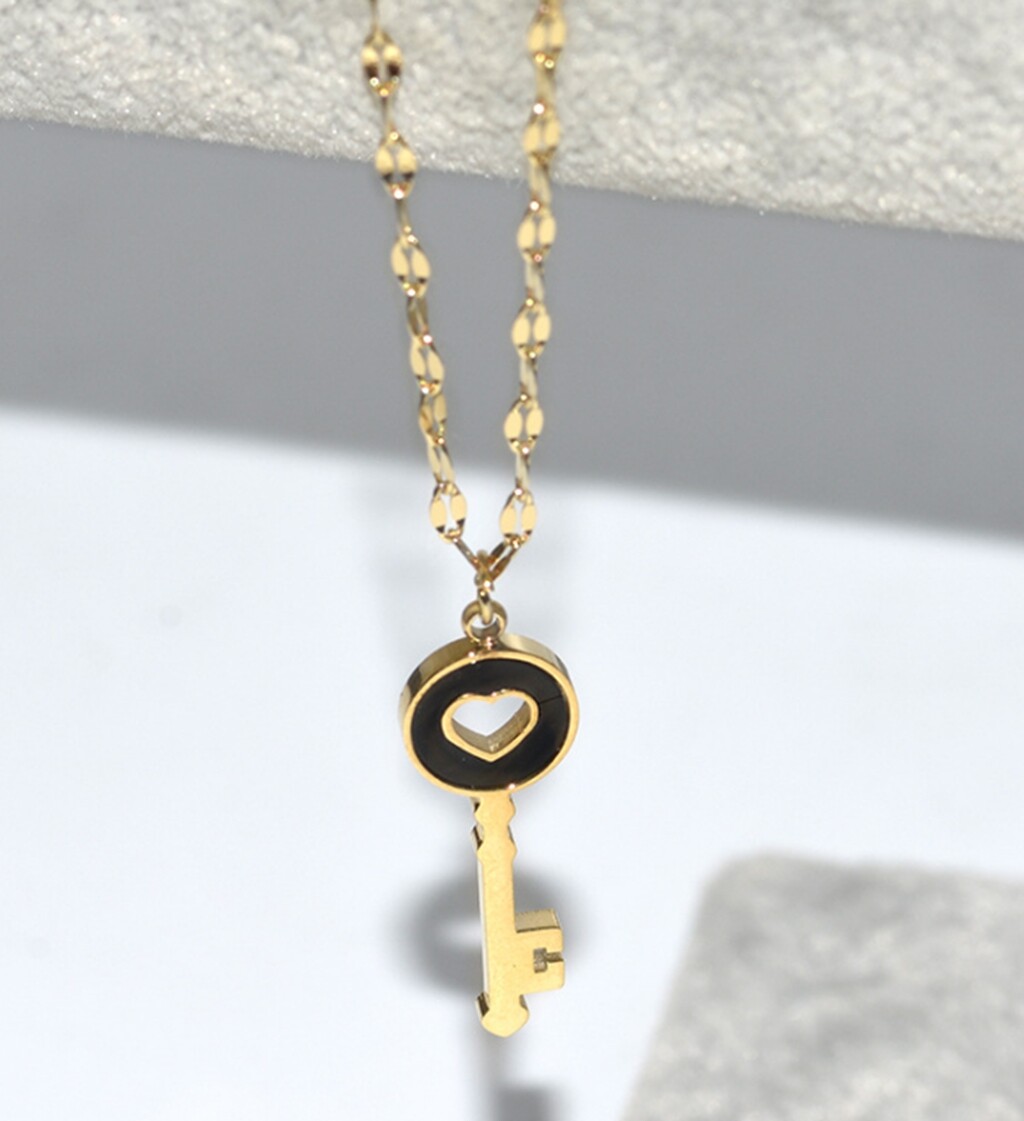 Women Girl Titanium Stainless Steel Seashell Love Heart Key Necklace 16-18″