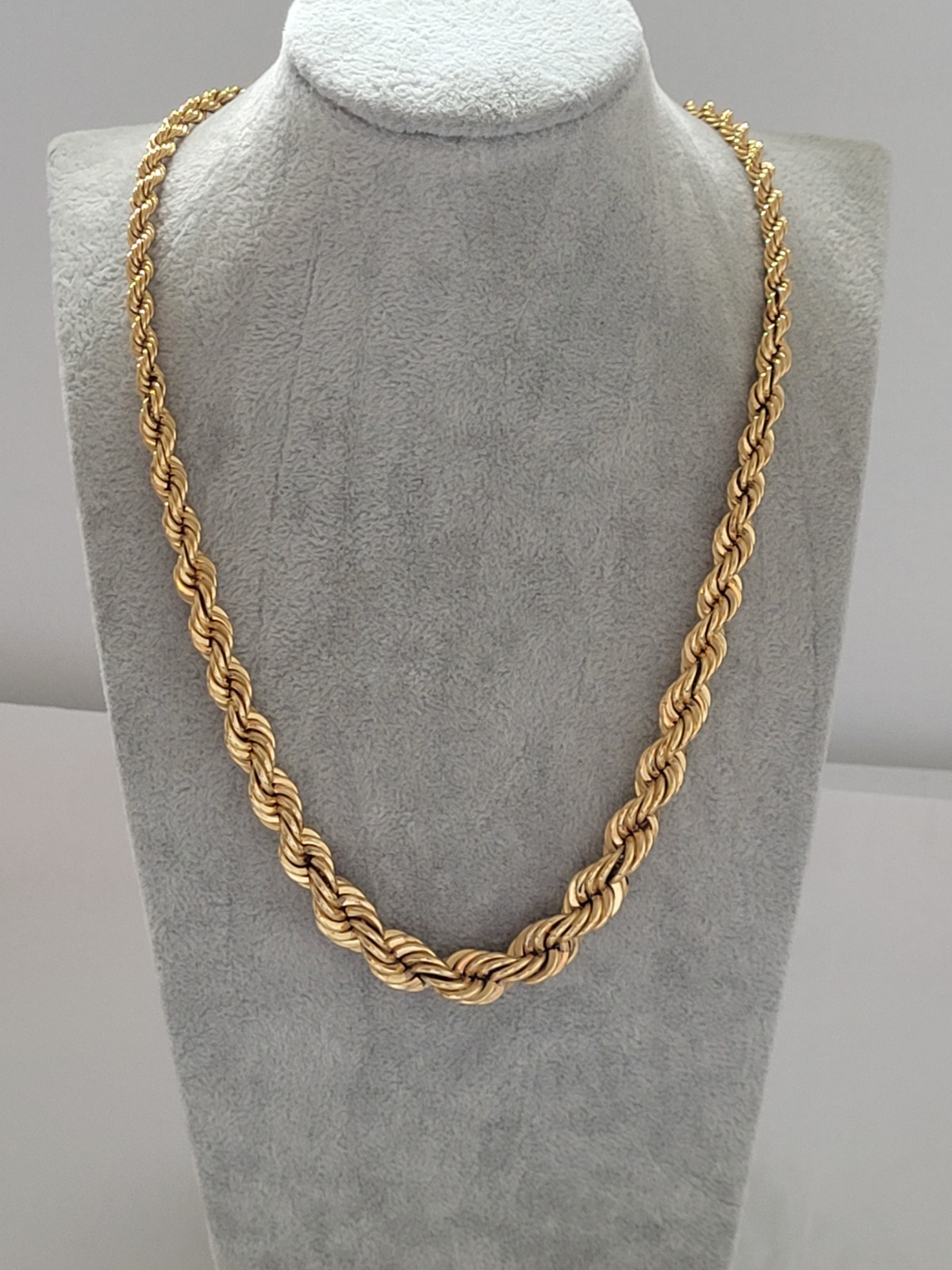 Vintage Monet Graduated Heavy Twist Rope Chain Necklace