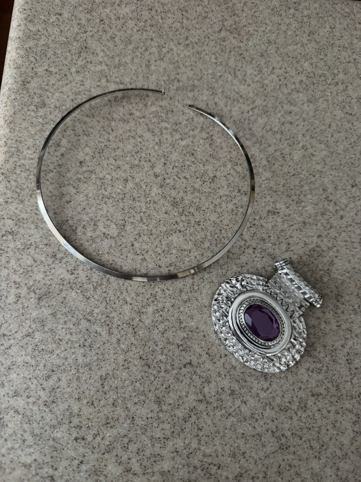 Silver Tone Adjustable Wire Choker Necklace Oval Purple Pendant Bezel Hook