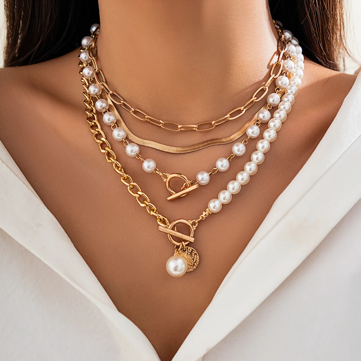 Layered Imitation Pearl and Thick Chains Choker Necklace for Women Tendy Beaded