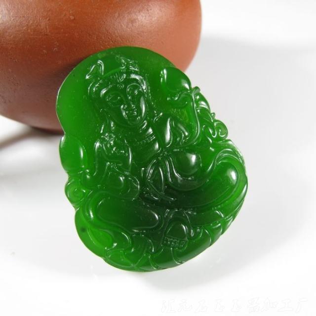 Fashion Beautiful Natural Hand-carved China Green/White Jade KWAN-YIN Pendant AA