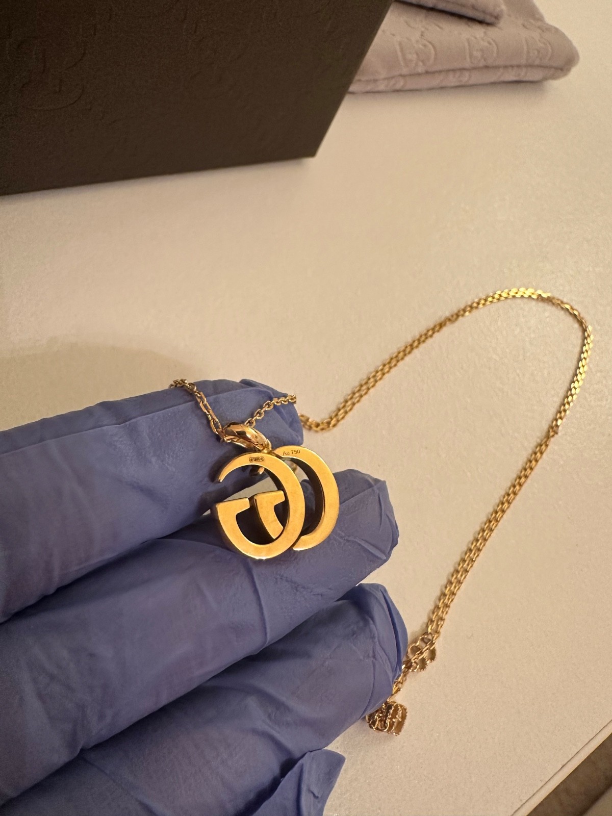 Authentic Gucci GG Running Long Necklace – 18K Yellow Gold – Excellent Used Cond