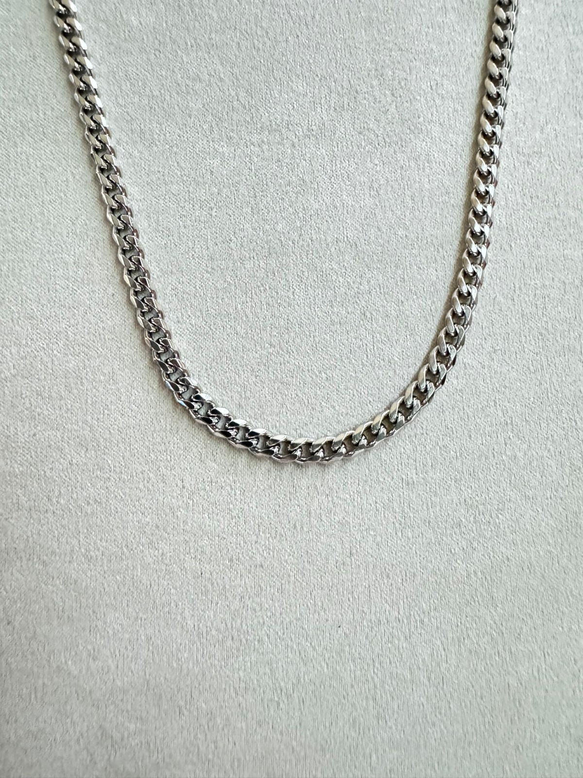 Jordan Necklace – 5mm Cuban – 22″ Cuban Chain – Silver – Basketball Necklace Y2K