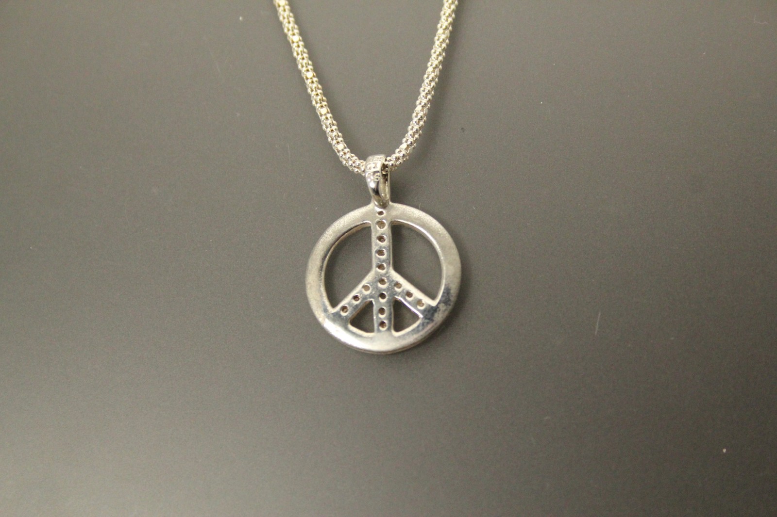 Diamond Peace Sign Sterling Silver Popcorn 18″ Chain 1.7mm wide 6.5g (NEC5823)