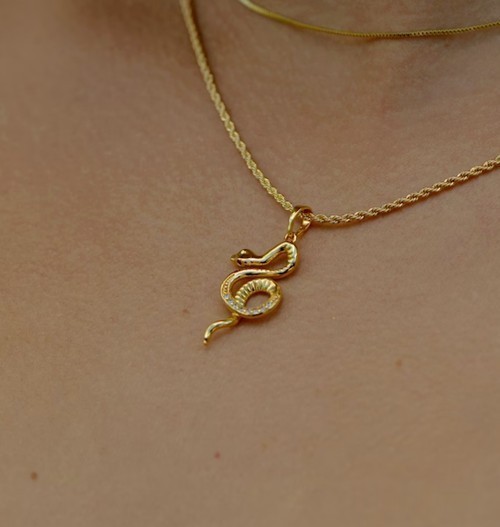 Round Cut Simulated Diamond Snake Shape Pendant Chain In 14k Yellow Gold Plated